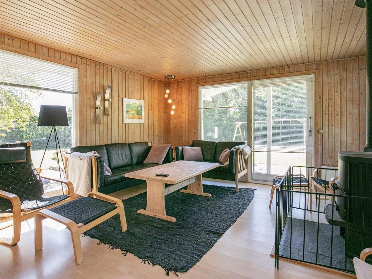 8 Person Holiday Home In Tranek R Транекер Экстерьер фото